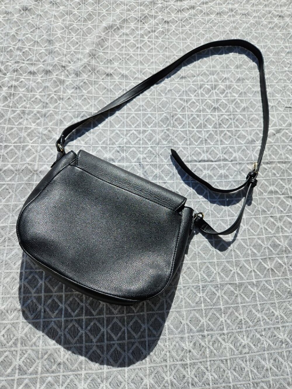 Old Navy Faux Leather Black Crossbody Bag - Picture 2 of 7